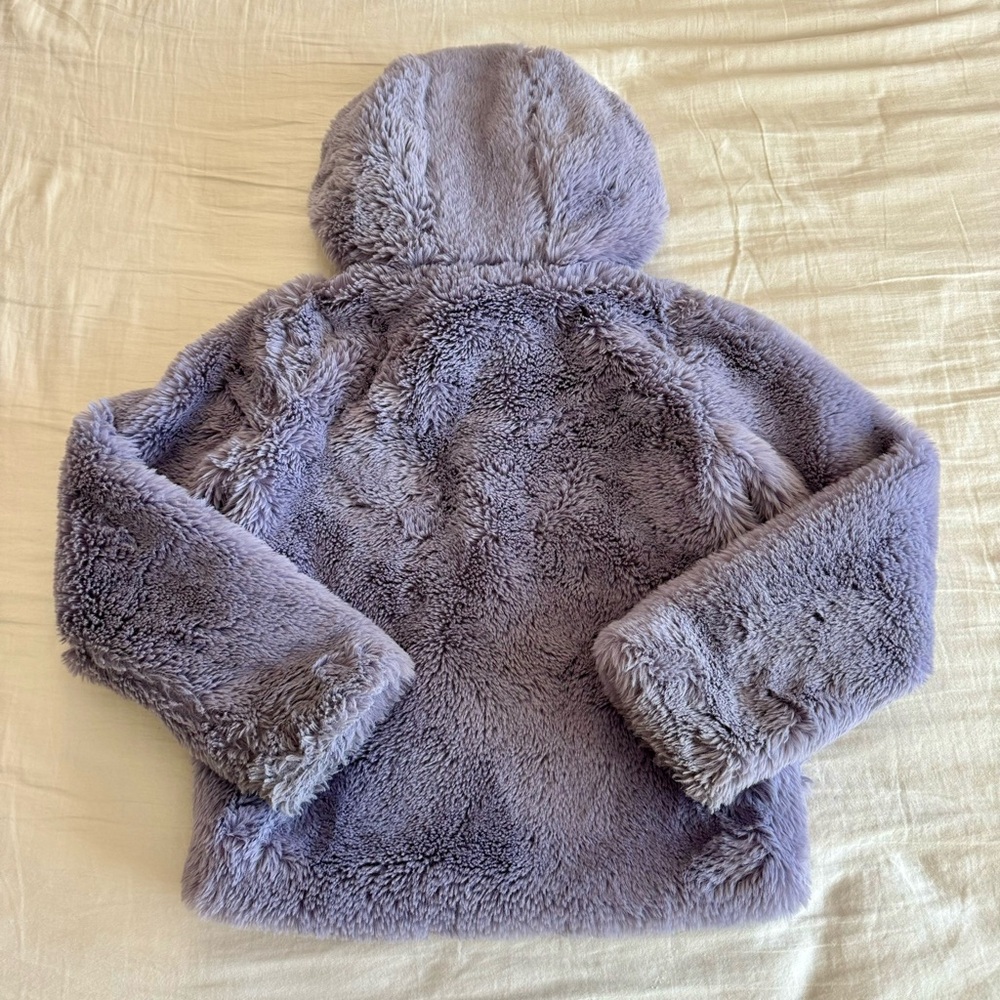 Under Armour Purple Fur Jacket - EC - Youth Small - Picture 2 of 3
